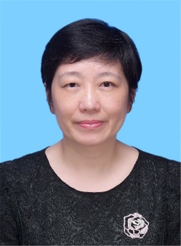 学科带头人刘小虹校长.jpg 学科带头人刘小虹校长.jpg